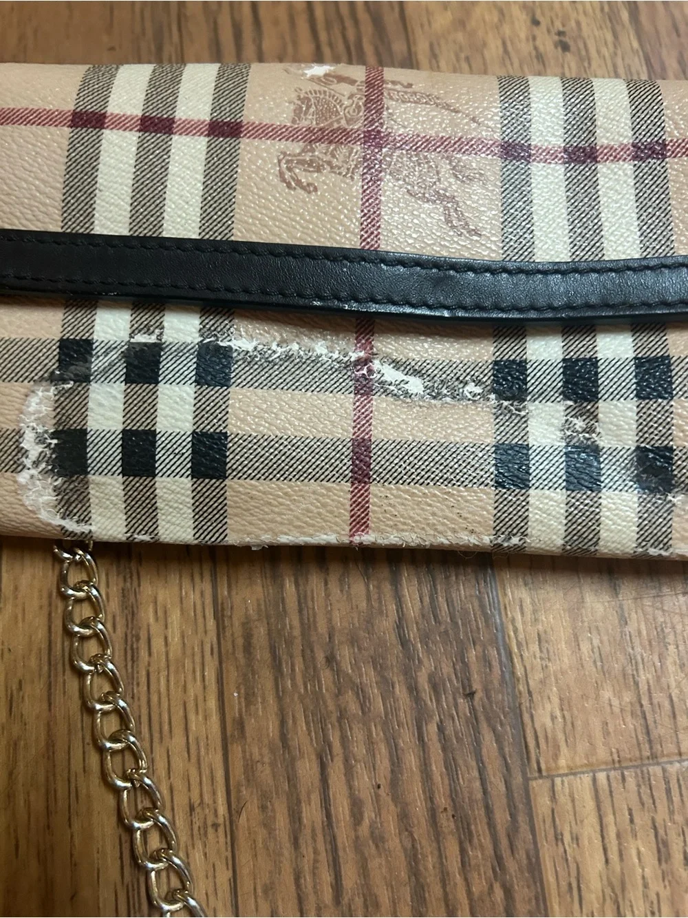 Burberry Classic Plaid Crossbody Wallet with Chain Strap - Beige/Black